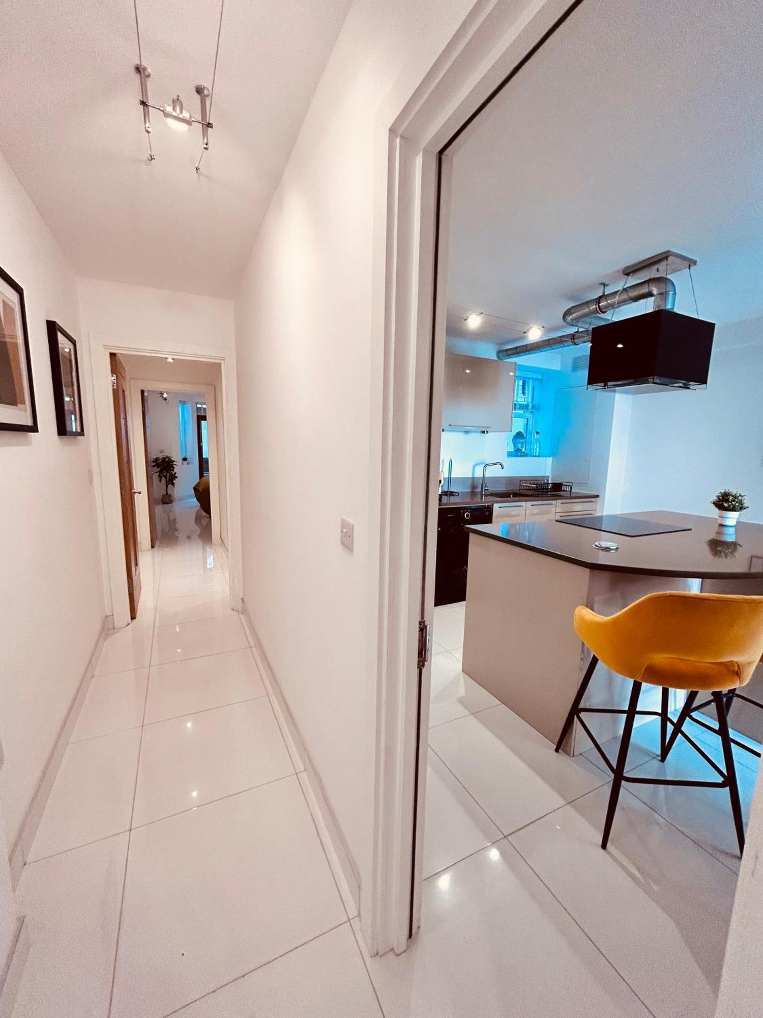 Stunning Spacious B.Apt. Slps.4 لندن المظهر الخارجي الصورة
