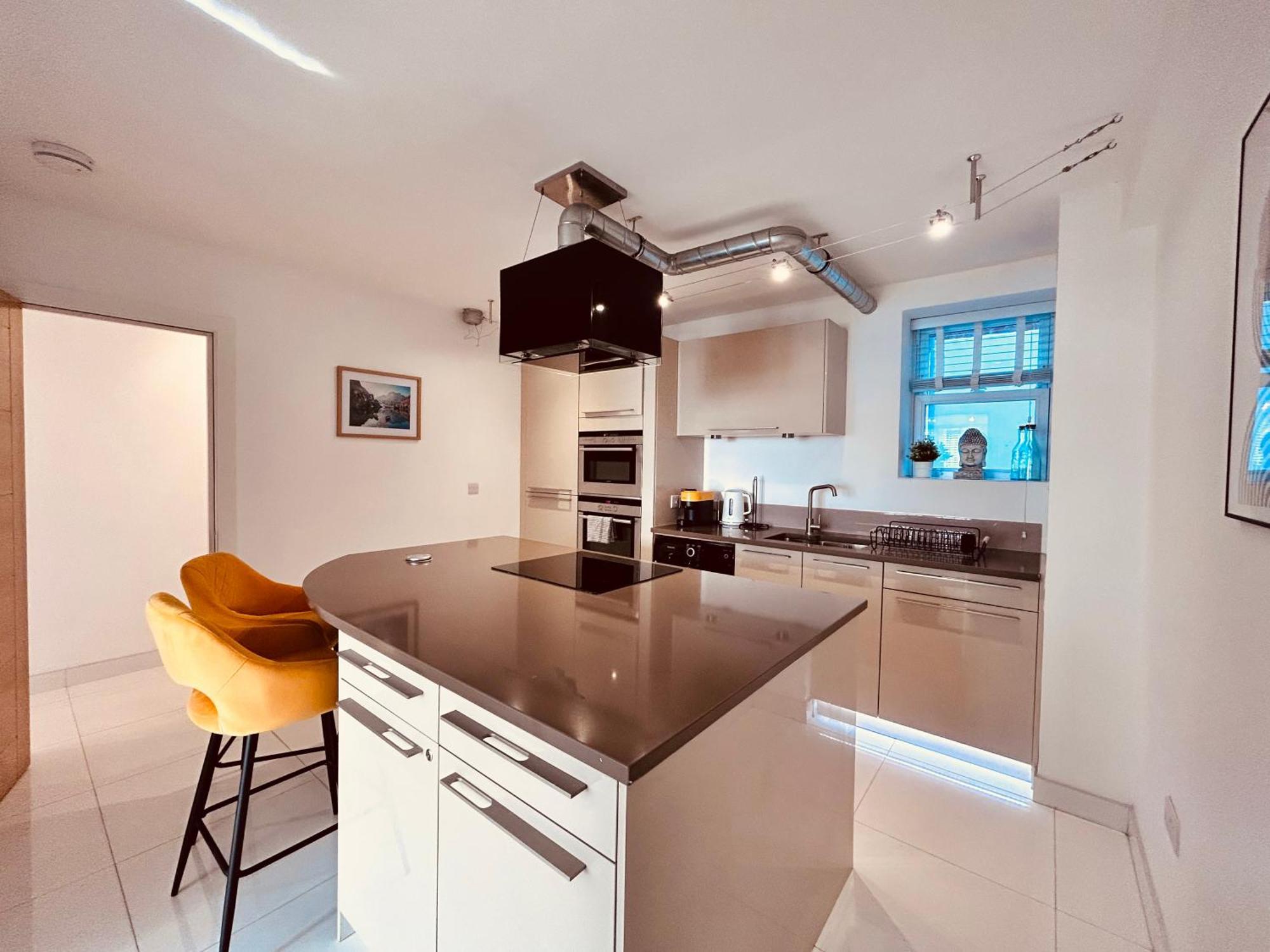 Stunning Spacious B.Apt. Slps.4 لندن المظهر الخارجي الصورة