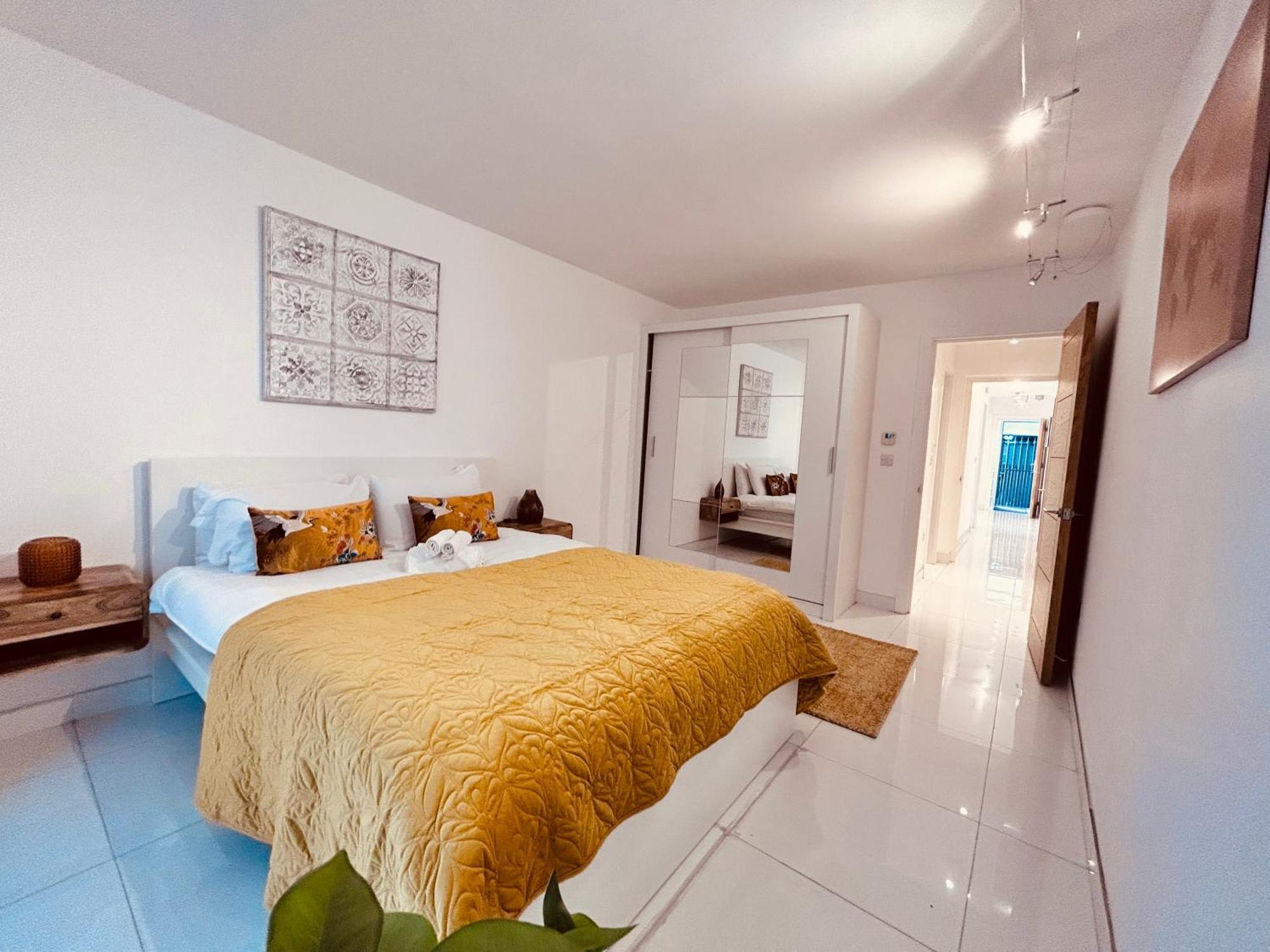Stunning Spacious B.Apt. Slps.4 لندن المظهر الخارجي الصورة
