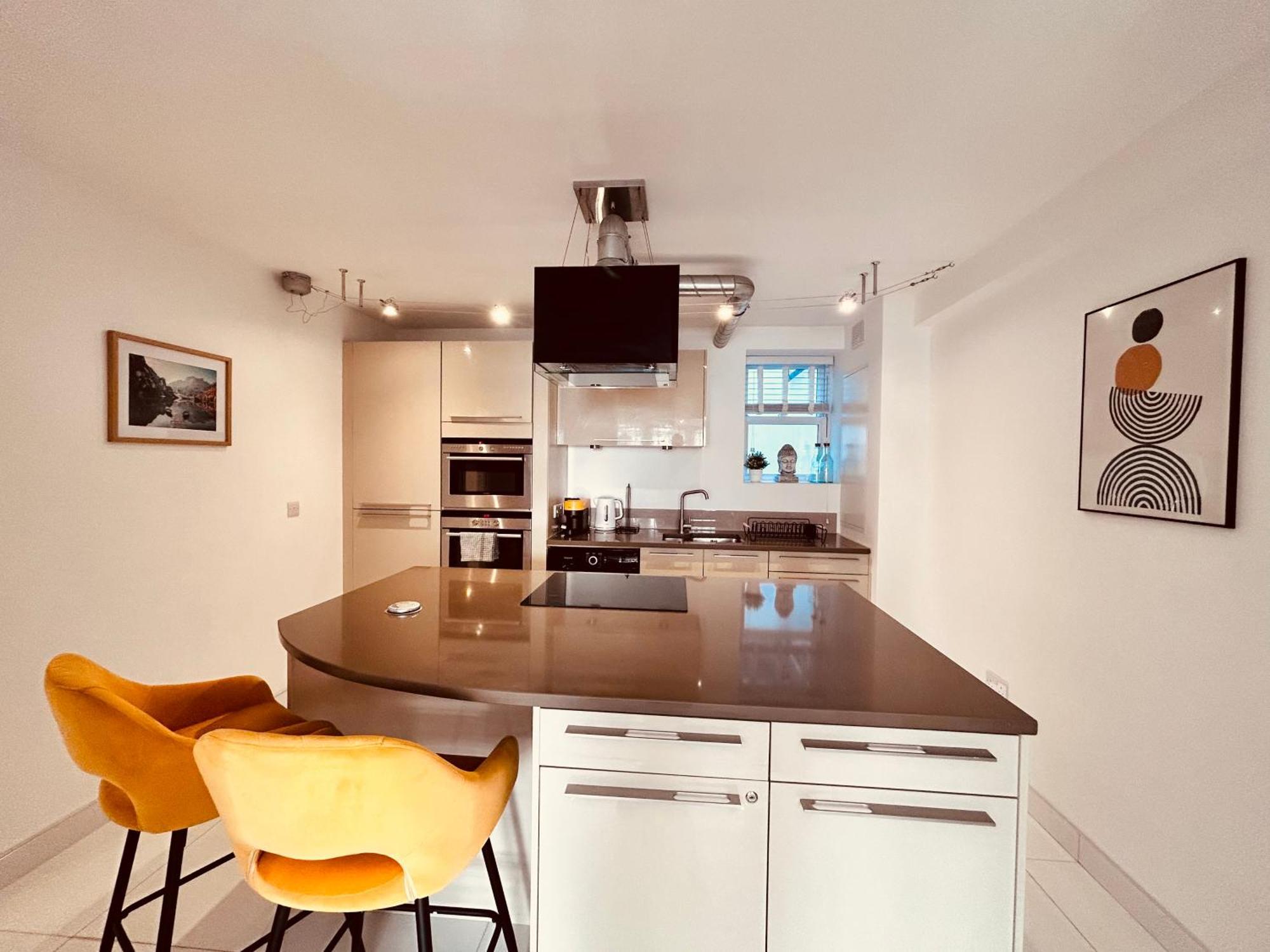 Stunning Spacious B.Apt. Slps.4 لندن المظهر الخارجي الصورة