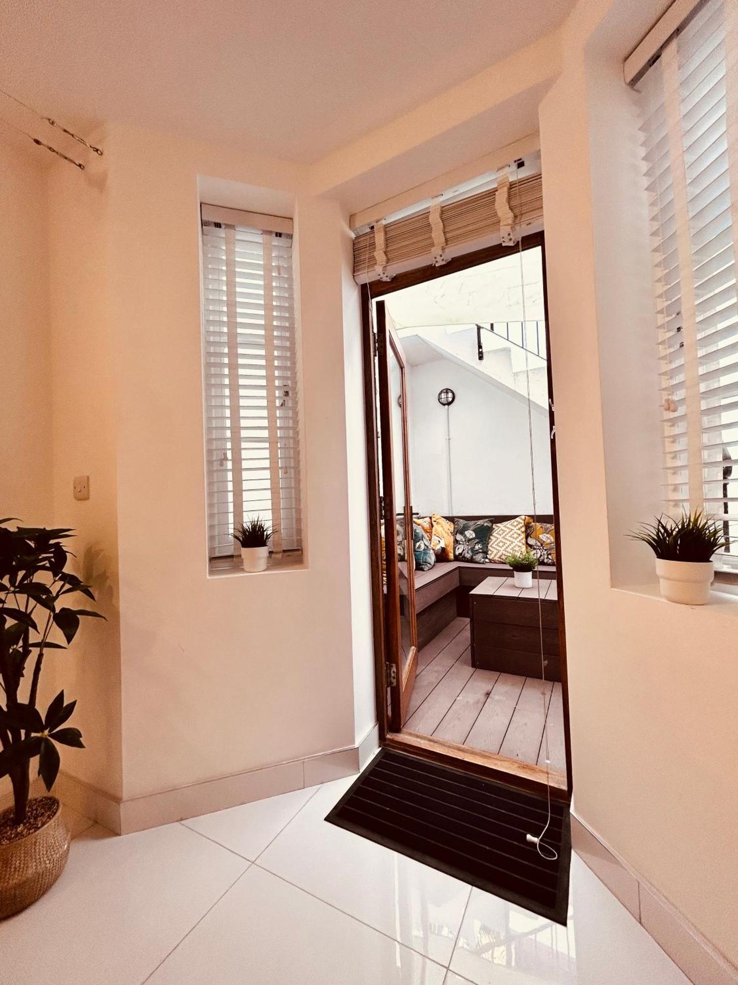 Stunning Spacious B.Apt. Slps.4 لندن المظهر الخارجي الصورة