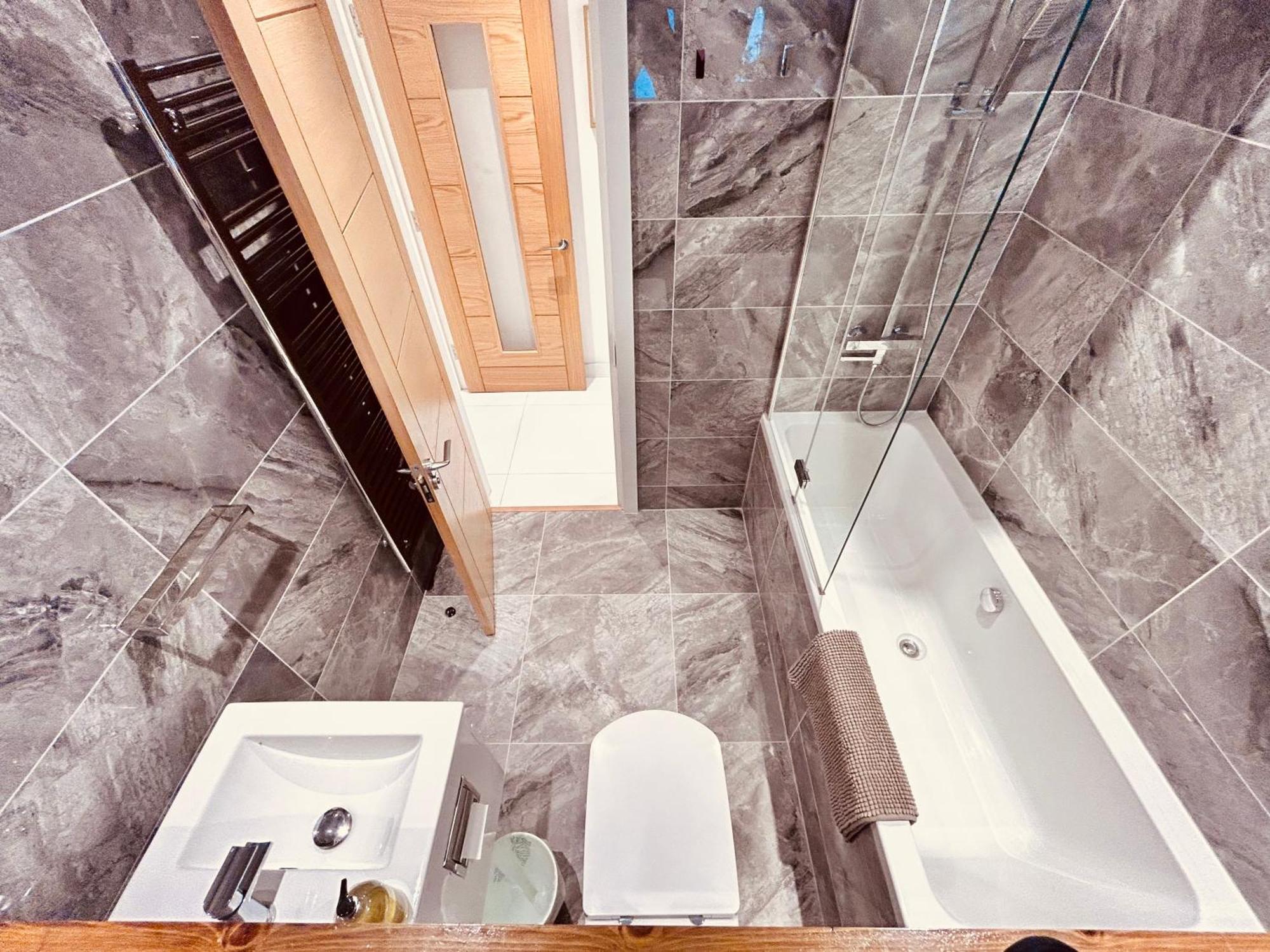 Stunning Spacious B.Apt. Slps.4 لندن المظهر الخارجي الصورة